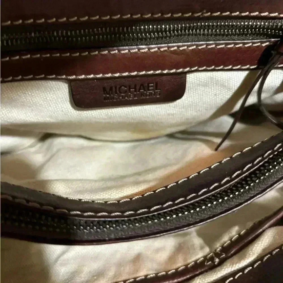 Michael Kors brown leather shoulder handbag - Picture 6 of 10